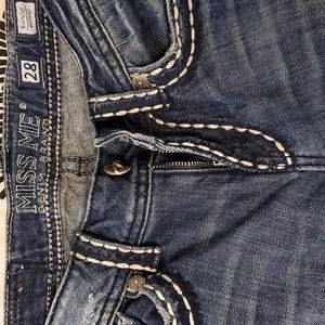 Low rise Y2k MissMe jeans